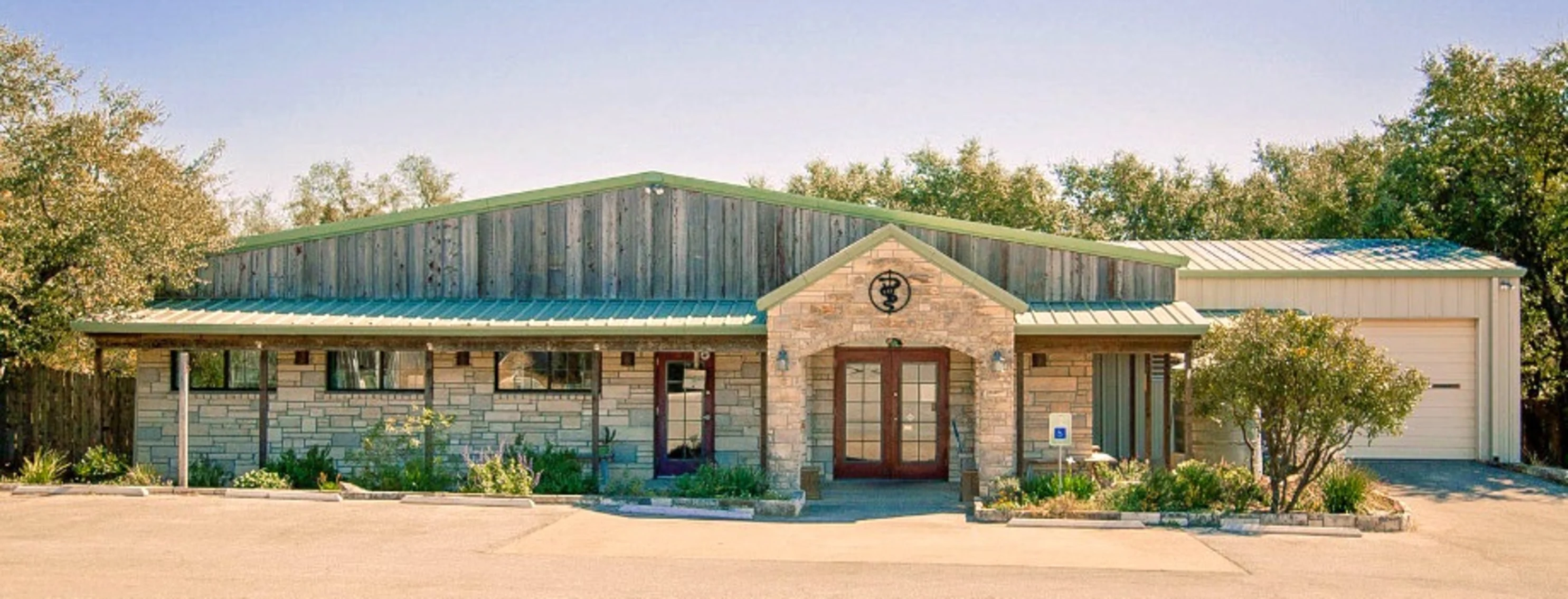 Dripping Springs Animal Hospital Building Exterior